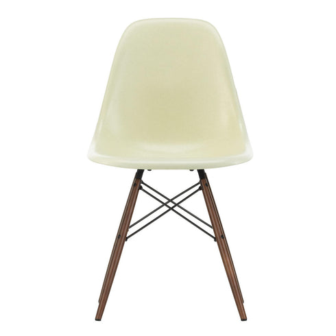 Cadeira Eames em Fibra de Vidro DSW / Ácer Escuro